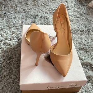 Jessica Simpson Beige Stiletto Heels; Size 7